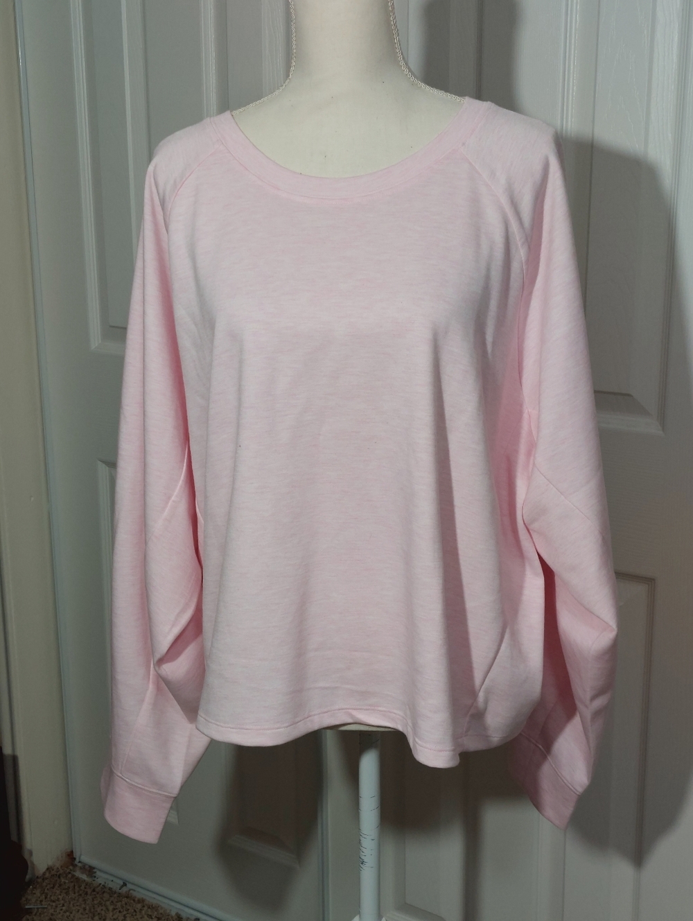 Pink Express long sleeve top Size XXL loungewear cozy Cropped 50x23